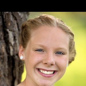 Meet your Posher, Maddie